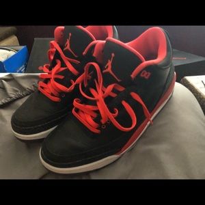 Air Jordan retro 3s. Sz 11.5
